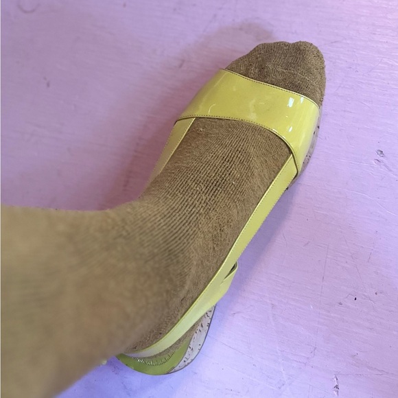 Miu miu yellow & cork peep toe wedges. Size 37 1/2 (6.5 US) - Picture 3 of 6